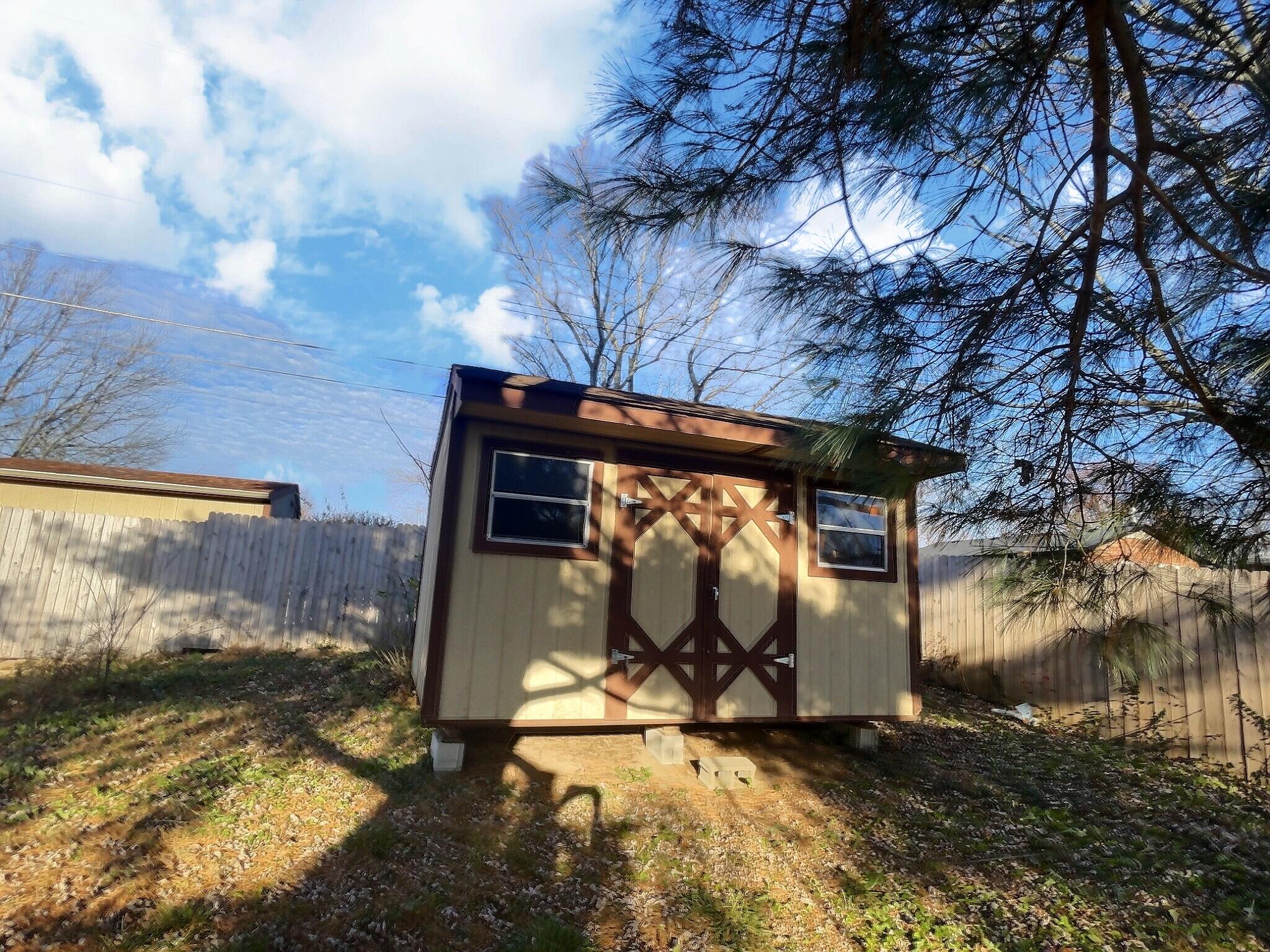 717 Kingston Road Lexington, KY 40505 - Photo 18 of 18 EA8506B4-B70C-475F-887A-DBFE0D47D7C4