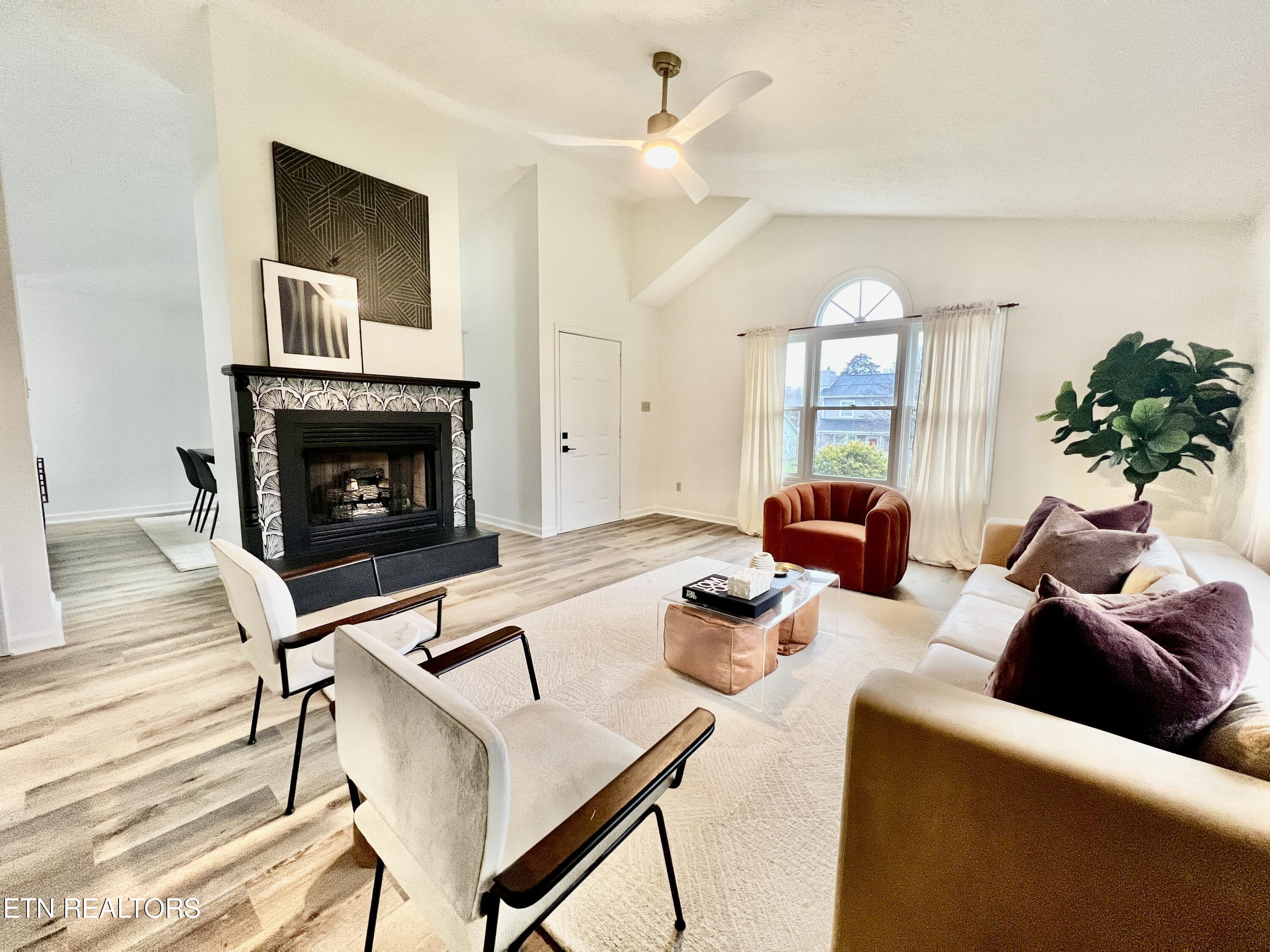 2525 Sherwin