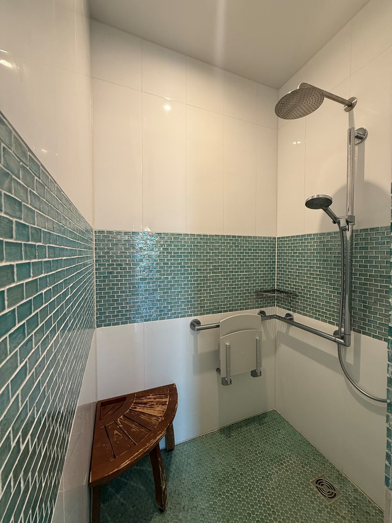 150 Dowling Road West Ingram, TX 78025 - Photo 15 of 33 a bathroom with a sink and mirror