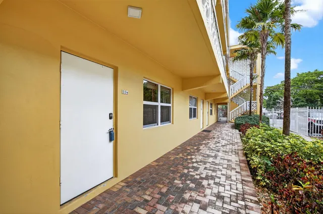 $329,000 | 815 Middle River Drive, Unit 114, Fort Lauderdale, FL 33304