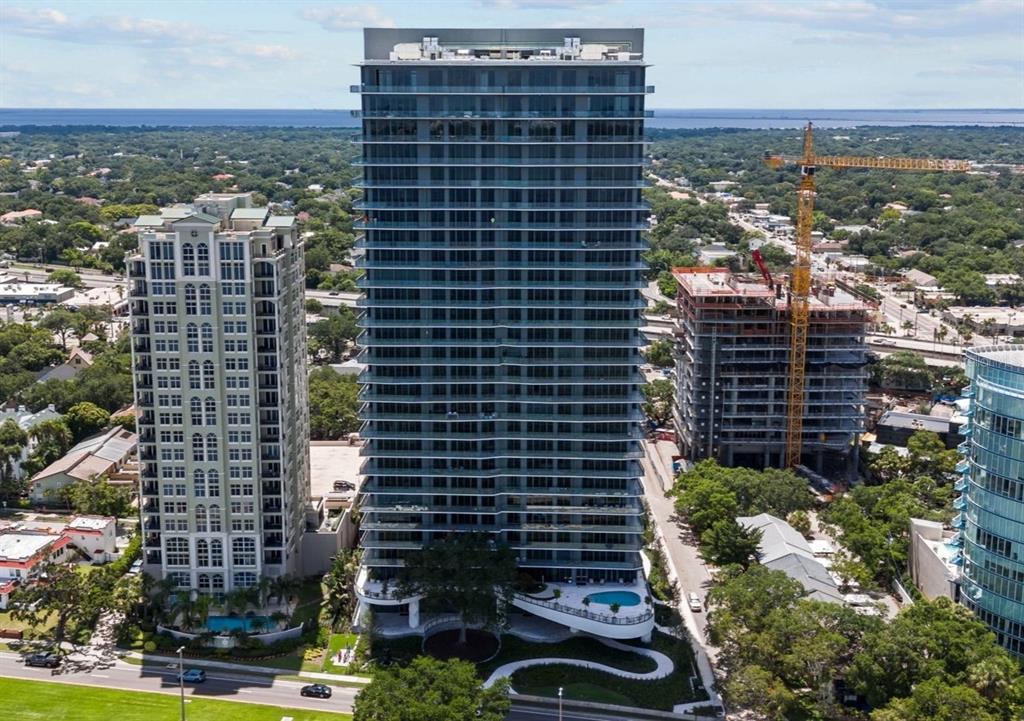 3101 Bayshore Boulevard, Unit 2004 Tampa, FL 33629 - Photo 2 of 64 a view of a city with tall buildings