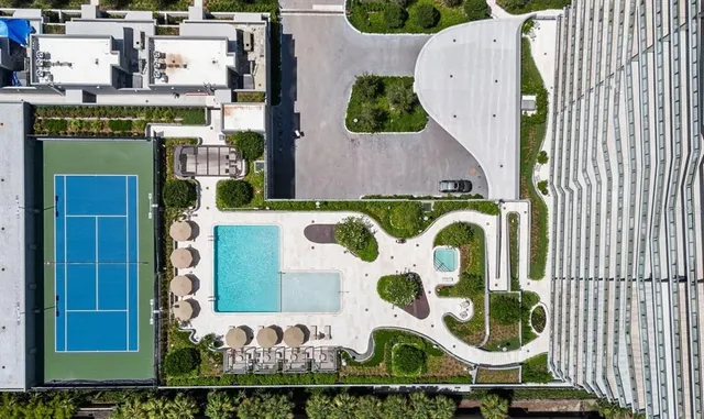 $19,000 | 3101 Bayshore Boulevard, Unit 2004, Tampa, FL 33629