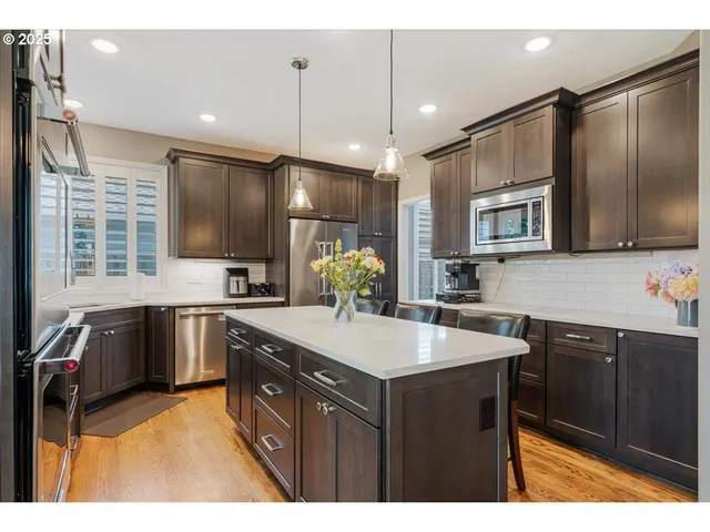 $795,000 | 11107 Southwest Flores Street, Wilsonville, OR 97070