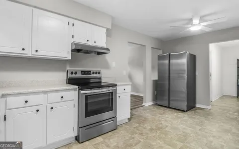 a view of a storage & utility room