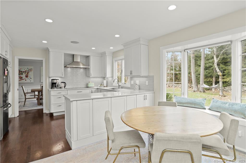 54 Country Club Road Darien, CT 06820 - Photo 14 of 40