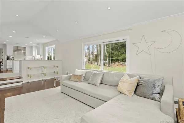 $11,000 | 54 Country Club Road, Darien, CT 06820