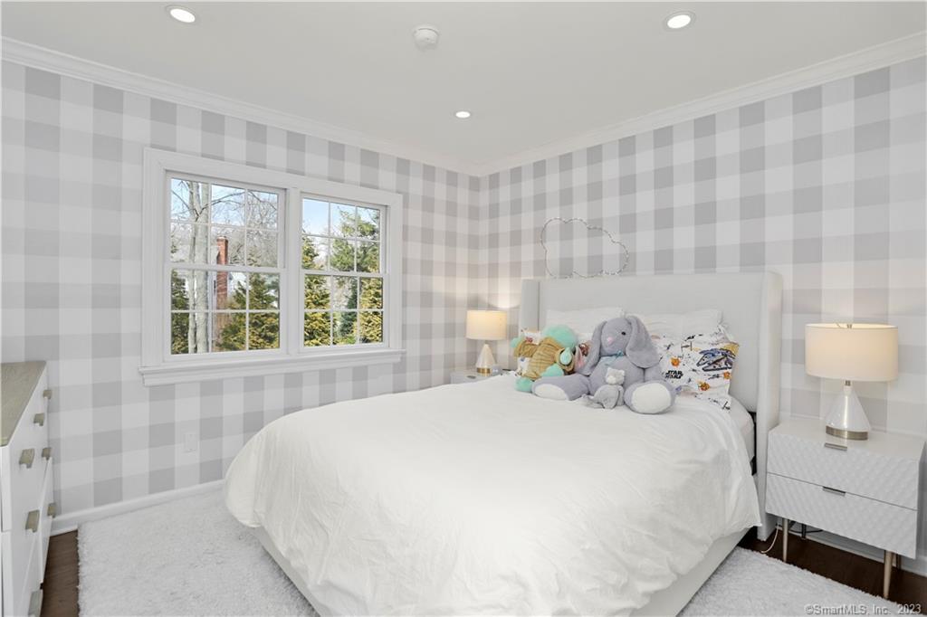 54 Country Club Road Darien, CT 06820 - Photo 24 of 40