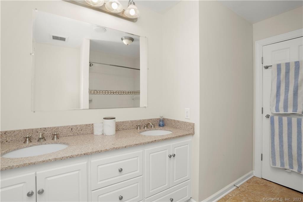 54 Country Club Road Darien, CT 06820 - Photo 27 of 40