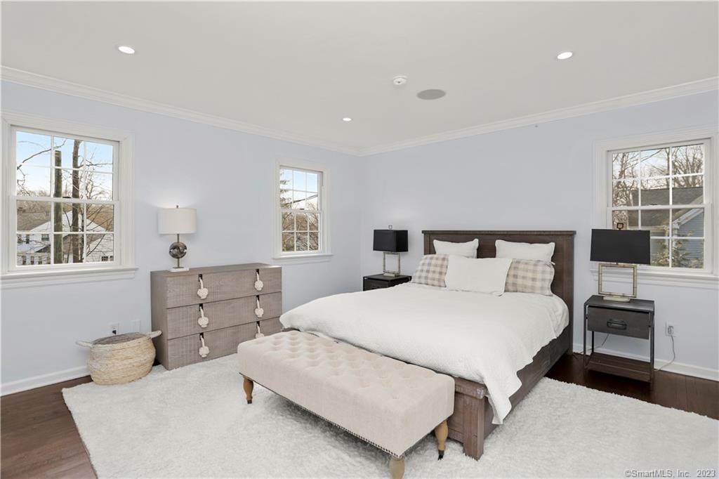 54 Country Club Road Darien, CT 06820 - Photo 28 of 40