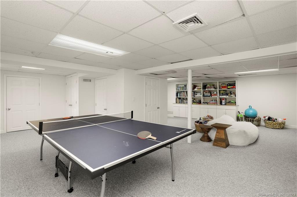 54 Country Club Road Darien, CT 06820 - Photo 31 of 40