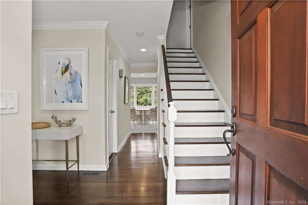 54 Country Club Road Darien, CT 06820 - Photo 4 of 40