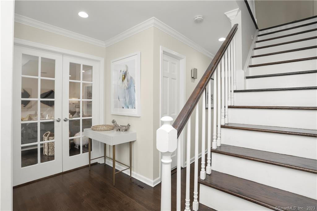 54 Country Club Road Darien, CT 06820 - Photo 7 of 40