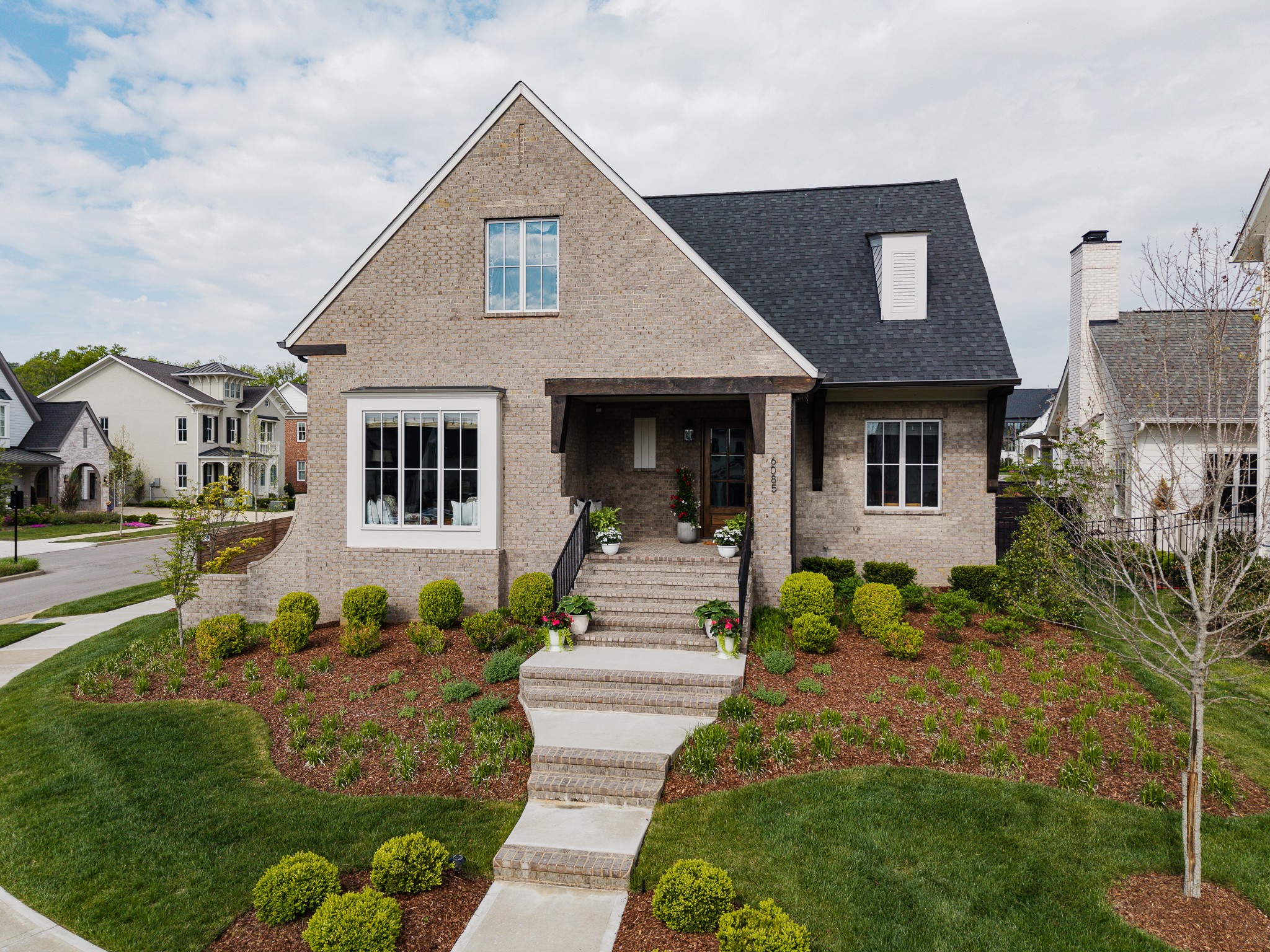 6085 Pasquo Road Nashville, TN 37221 - Photo 2 of 92