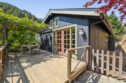 $2,500,000 | 10026 Sycamore Canyon Road, Big Sur, CA 93920