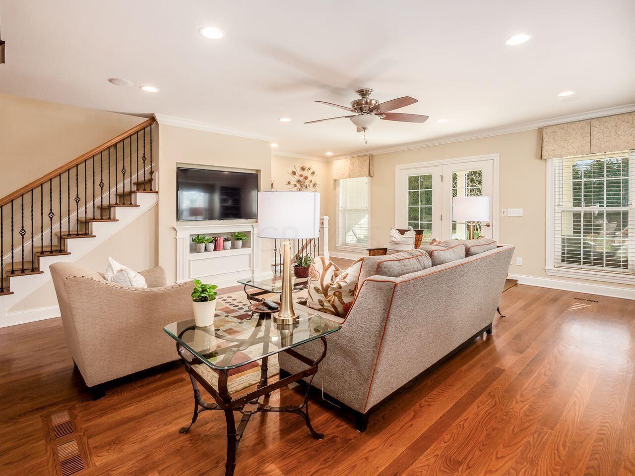 2079 Guilford Road Columbus, OH 43221 - Photo 25 of 81 Family Room