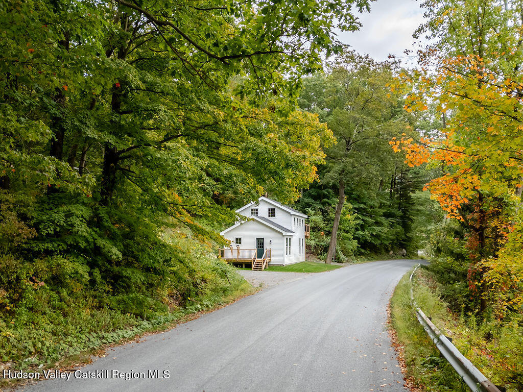 a house view with a outdoor space