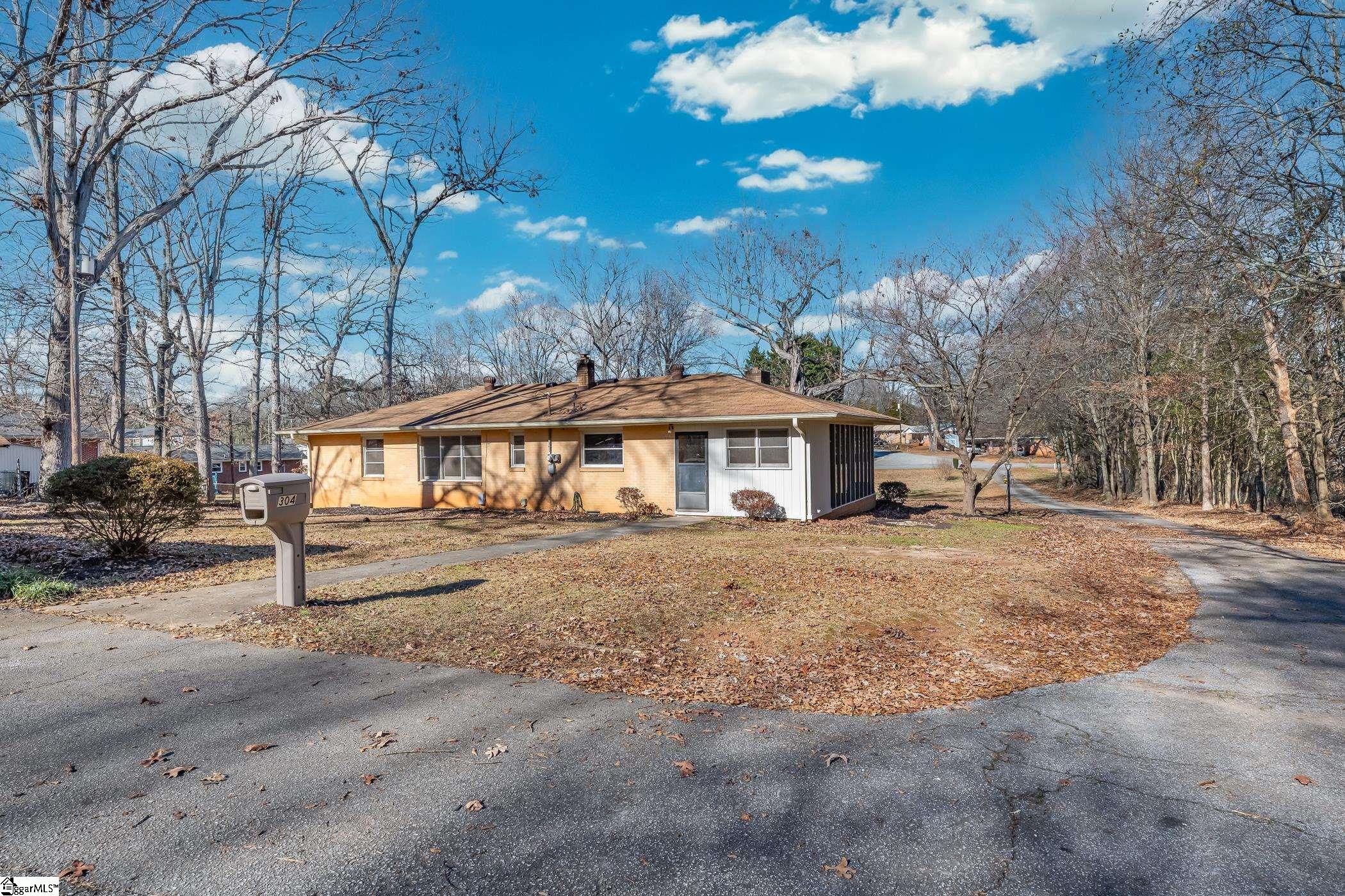 304 Cromer Road Anderson, SC 29624 - Photo 3 of 36 Gallery Image 3