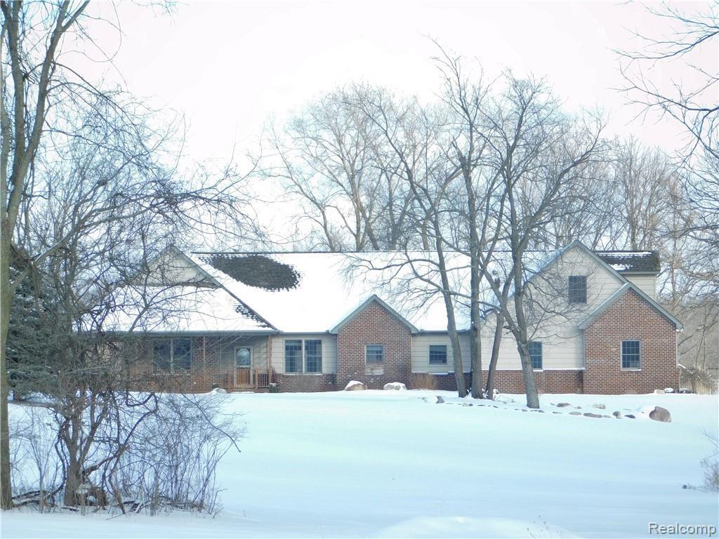 11590 North Fowlerville Road Fowlerville, MI 48836 - Photo 1 of 40 DSCN0410.JPG