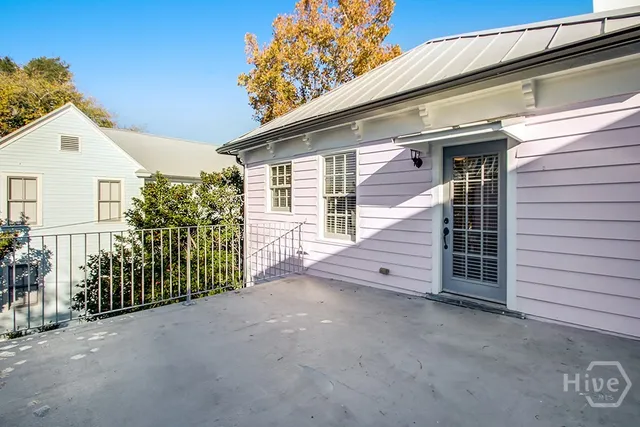 $1,800 | 303 West Henry Street, Unit B, Savannah, GA 31401