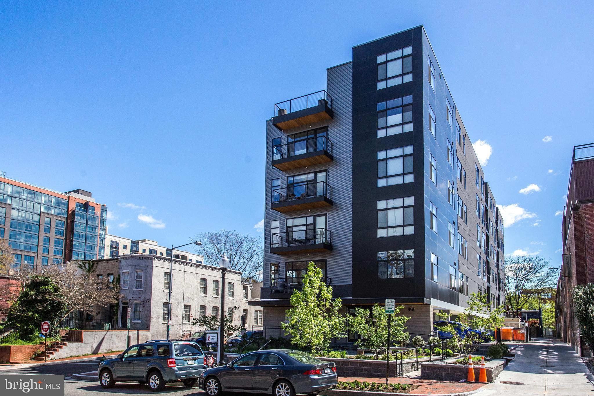 911 2nd Street Northeast, Unit 305 Washington, DC 20002 - Photo 1 of 34
