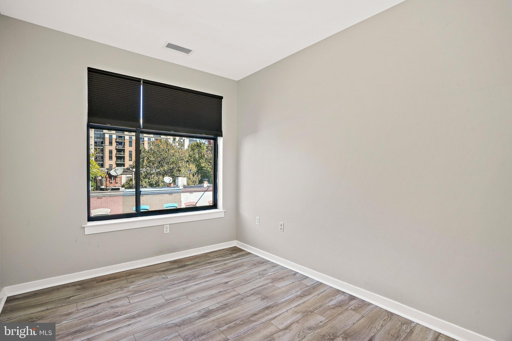 911 2nd Street Northeast, Unit 305 Washington, DC 20002 - Photo 11 of 34