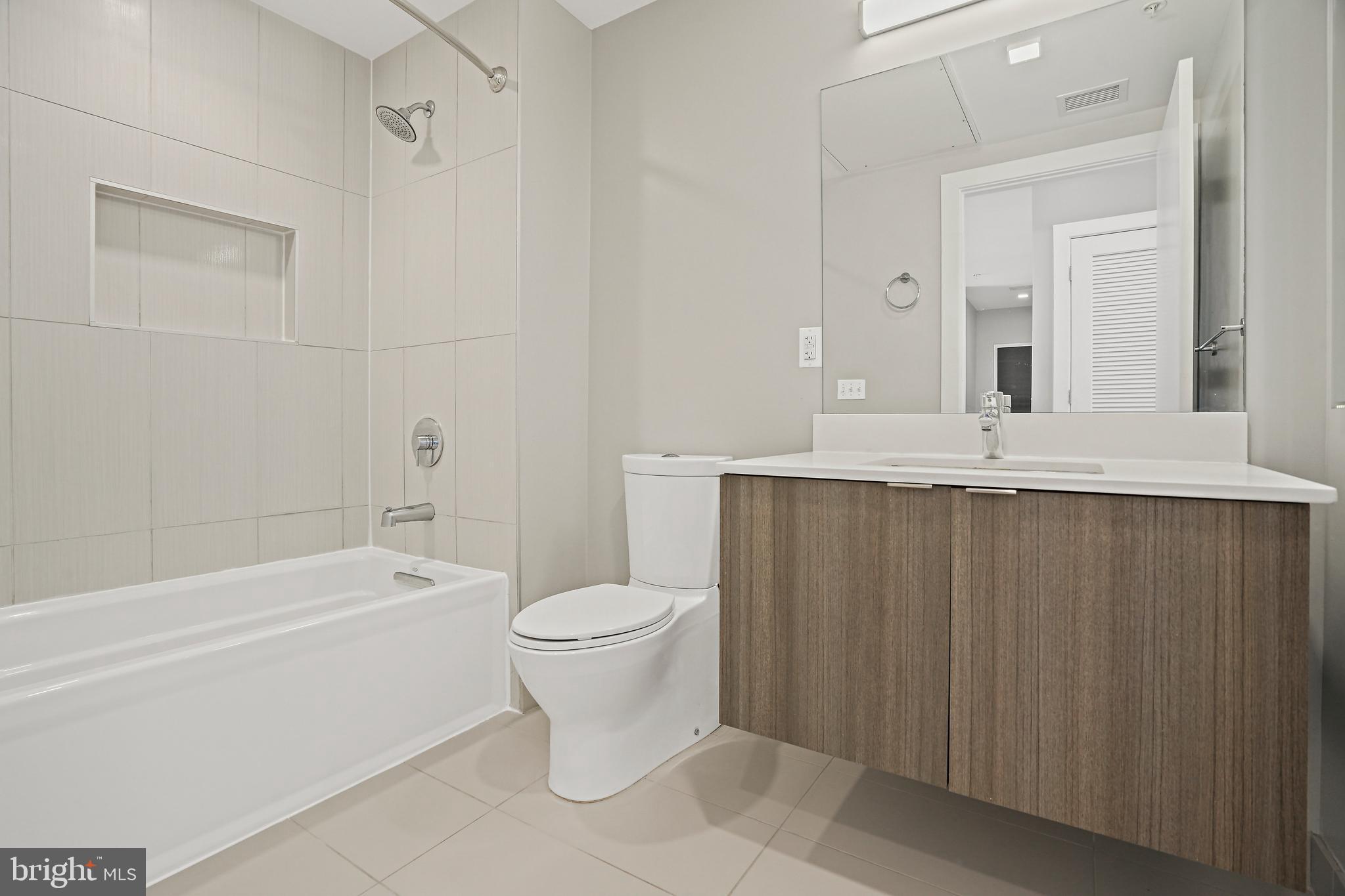 911 2nd Street Northeast, Unit 305 Washington, DC 20002 - Photo 14 of 34