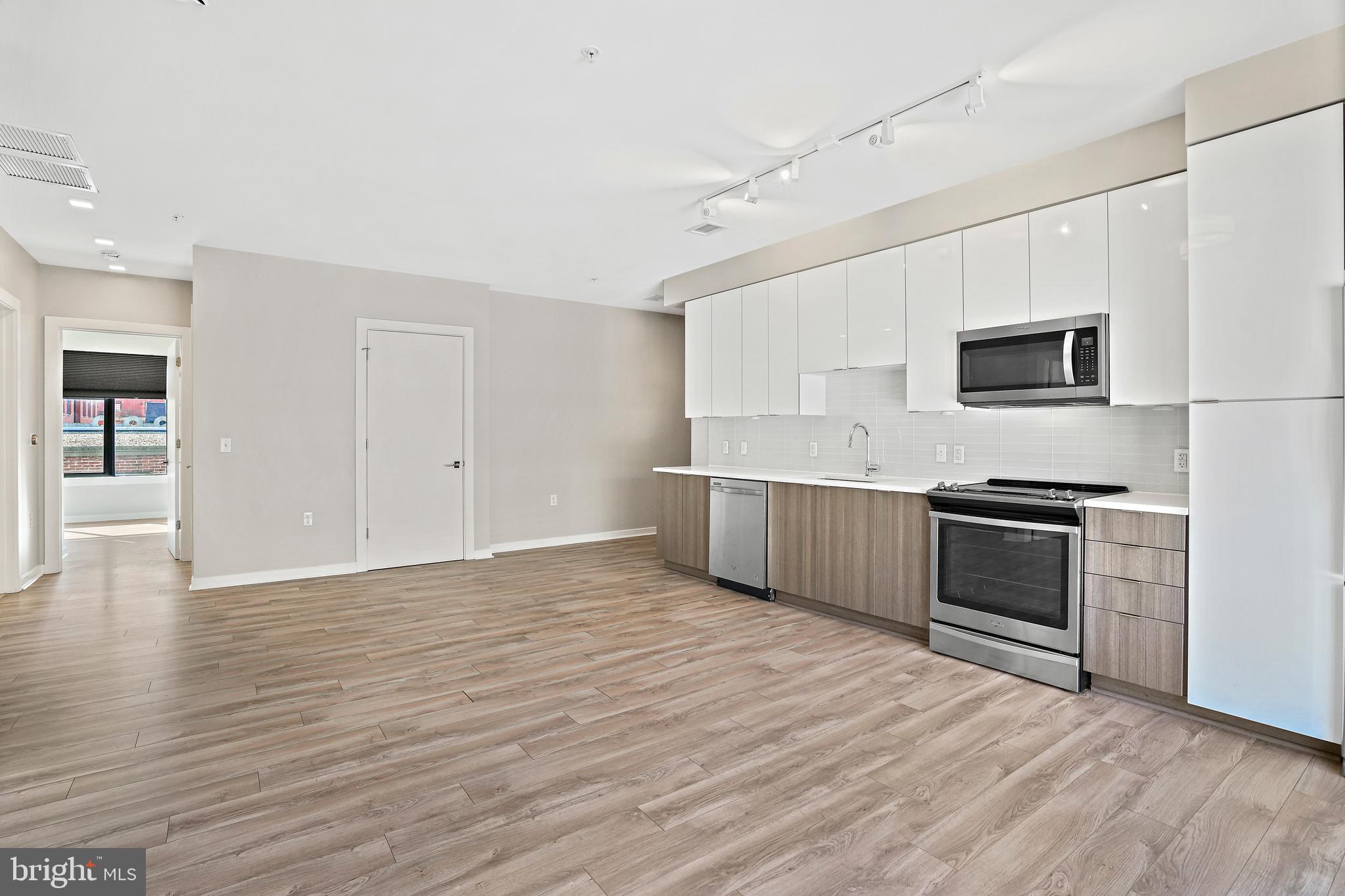 911 2nd Street Northeast, Unit 305 Washington, DC 20002 - Photo 8 of 34