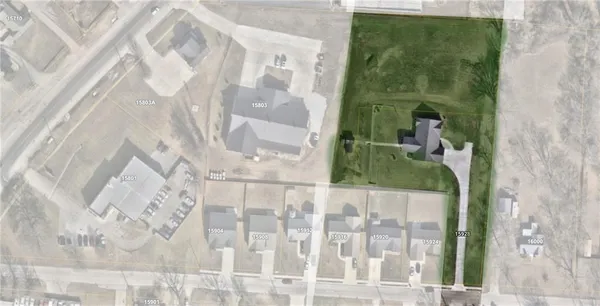 $790,000 | 15928 East Cogan Lane, Independence, MO 64050