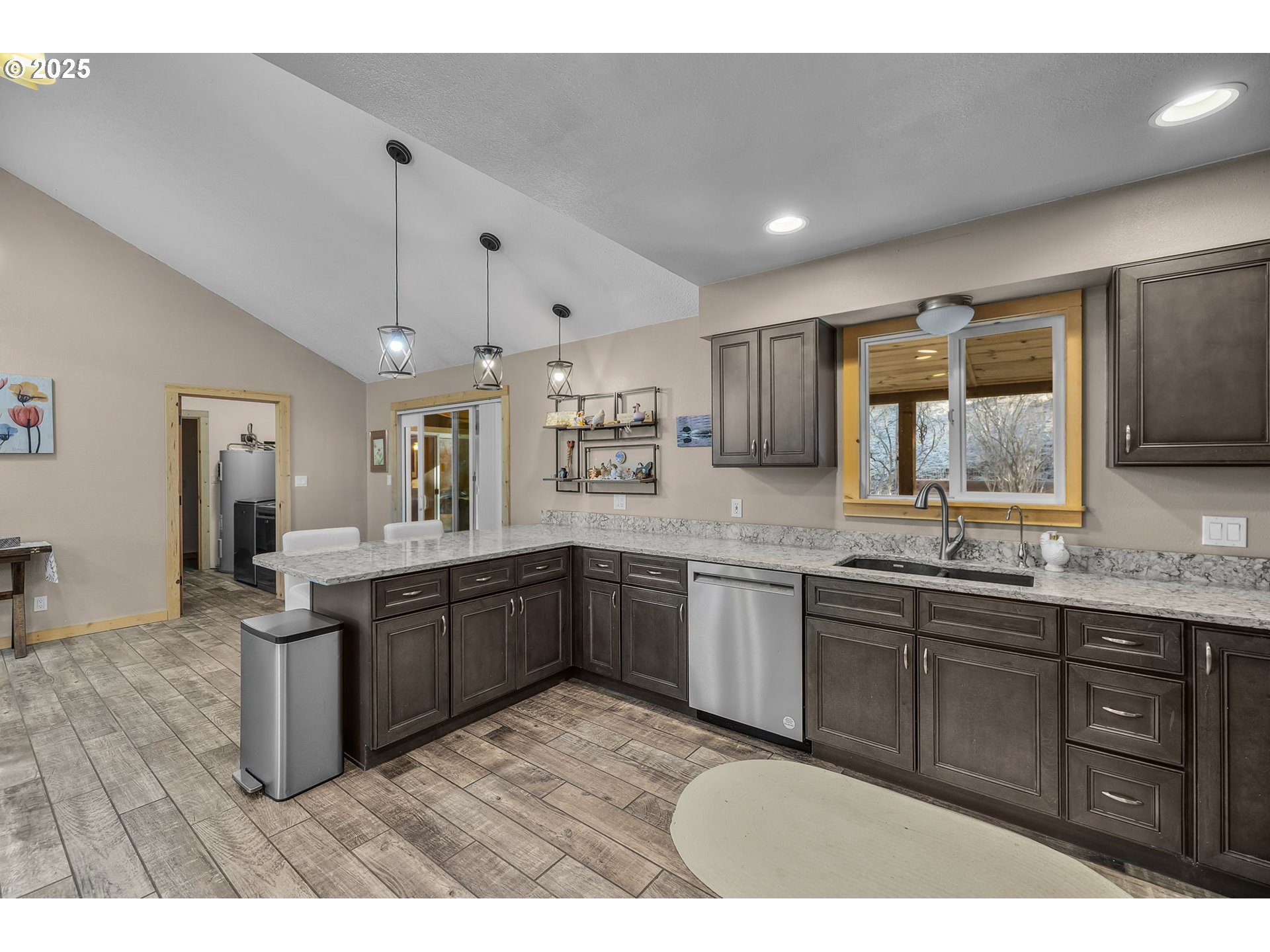 26508 Rainbow Road Canyon City, OR 97820 - Photo 7 of 48