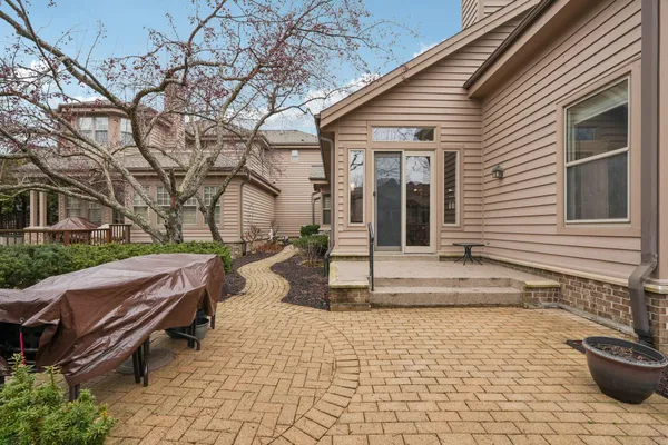 $649,900 | 885 Rocky Point, Unit C, Brookfield, WI 53005