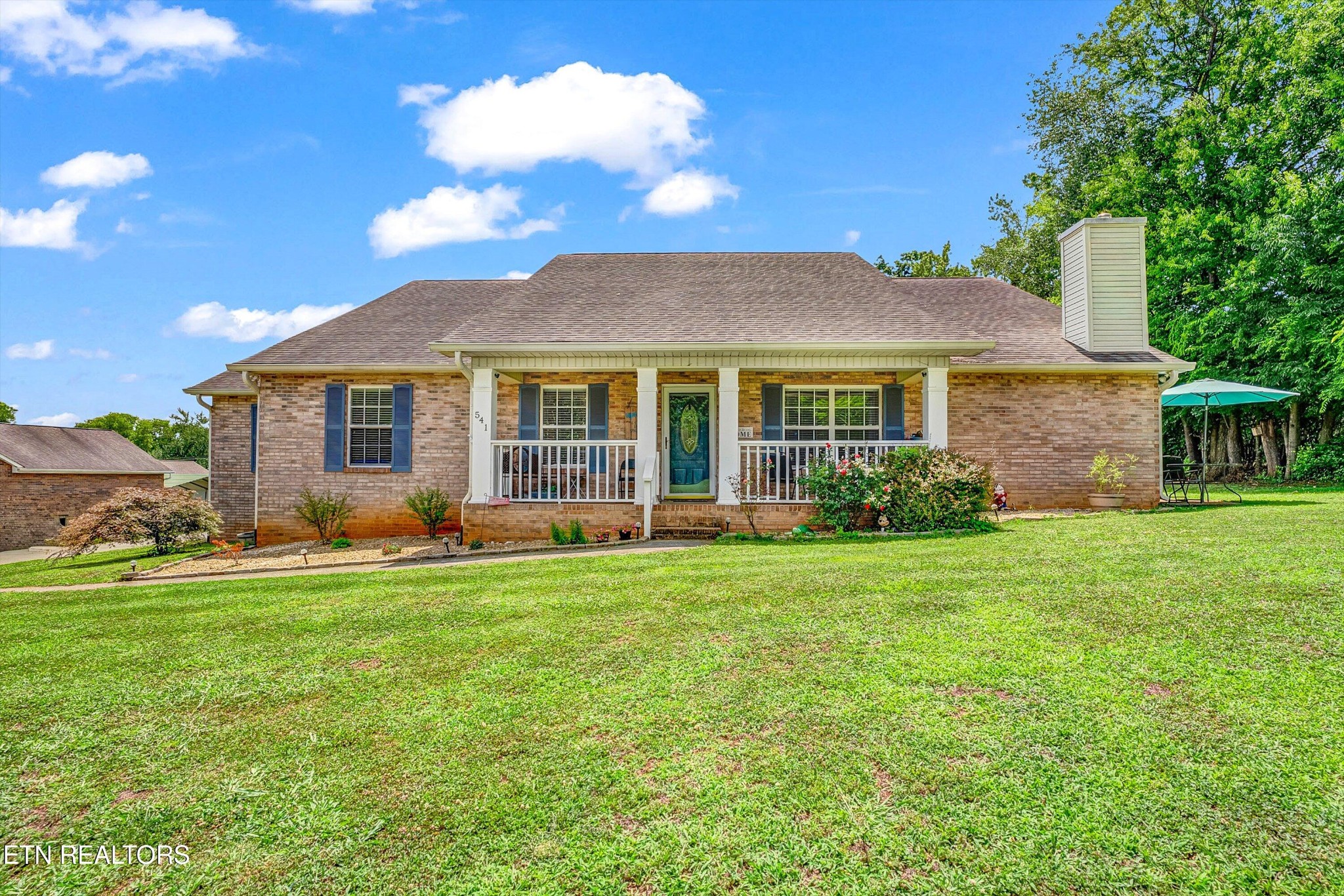 541 Sandy Springs Road Maryville, TN 37803 - Photo 2 of 59