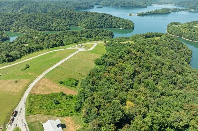 $37,900 | Mallard Road, Celina, TN 38551