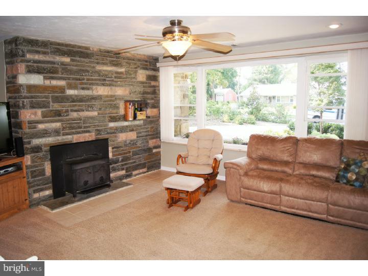 121 Ridgefield Road Newtown Square, PA 19073 - Photo 4 of 14 Great Room