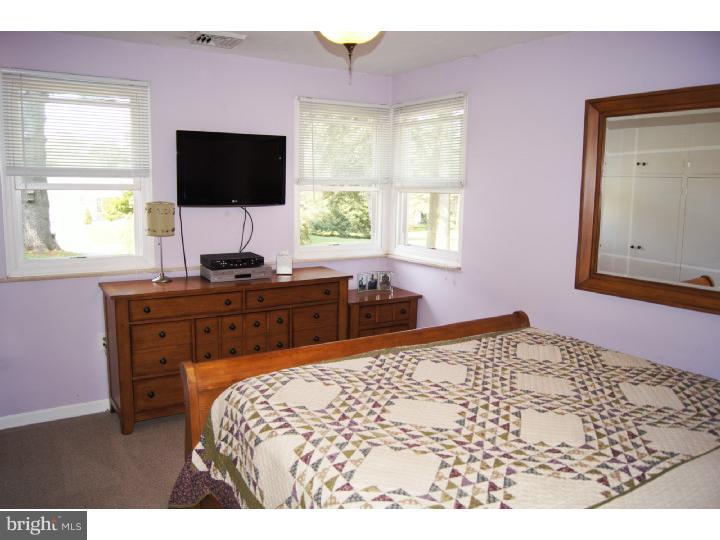 121 Ridgefield Road Newtown Square, PA 19073 - Photo 8 of 14 Master Bedroom