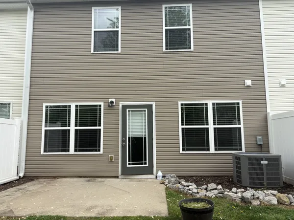 $2,075 | 1130 Somerset Springs Drive, Spring Hill, TN 37174