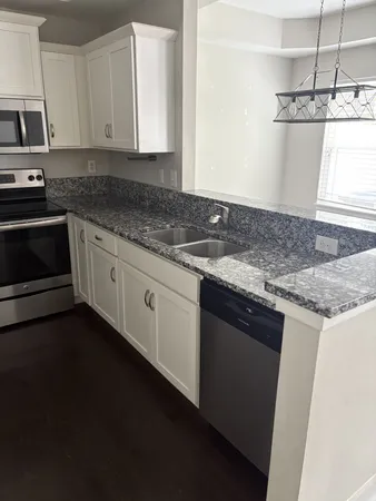 $2,075 | 1130 Somerset Springs Drive, Spring Hill, TN 37174