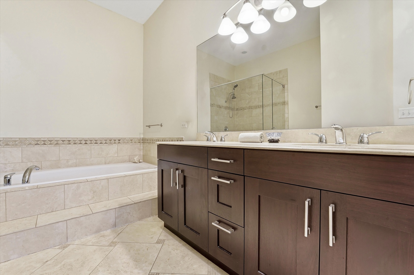 832 West 36th Street, Unit 4 Chicago, IL 60609 - Photo 12 of 25