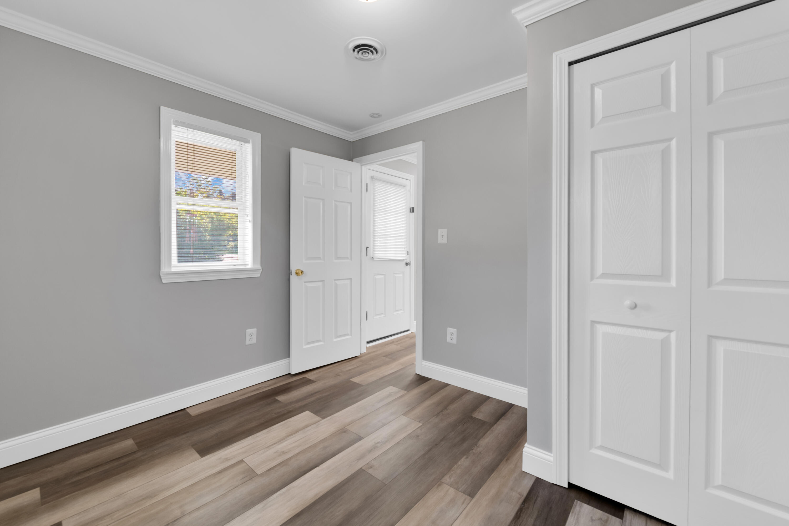 4195 Forest Street Leonard, MI 48367 - Photo 17 of 26 BED #1