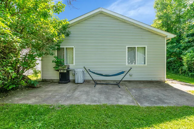 $244,900 | 4195 Forest Street, Leonard, MI 48367