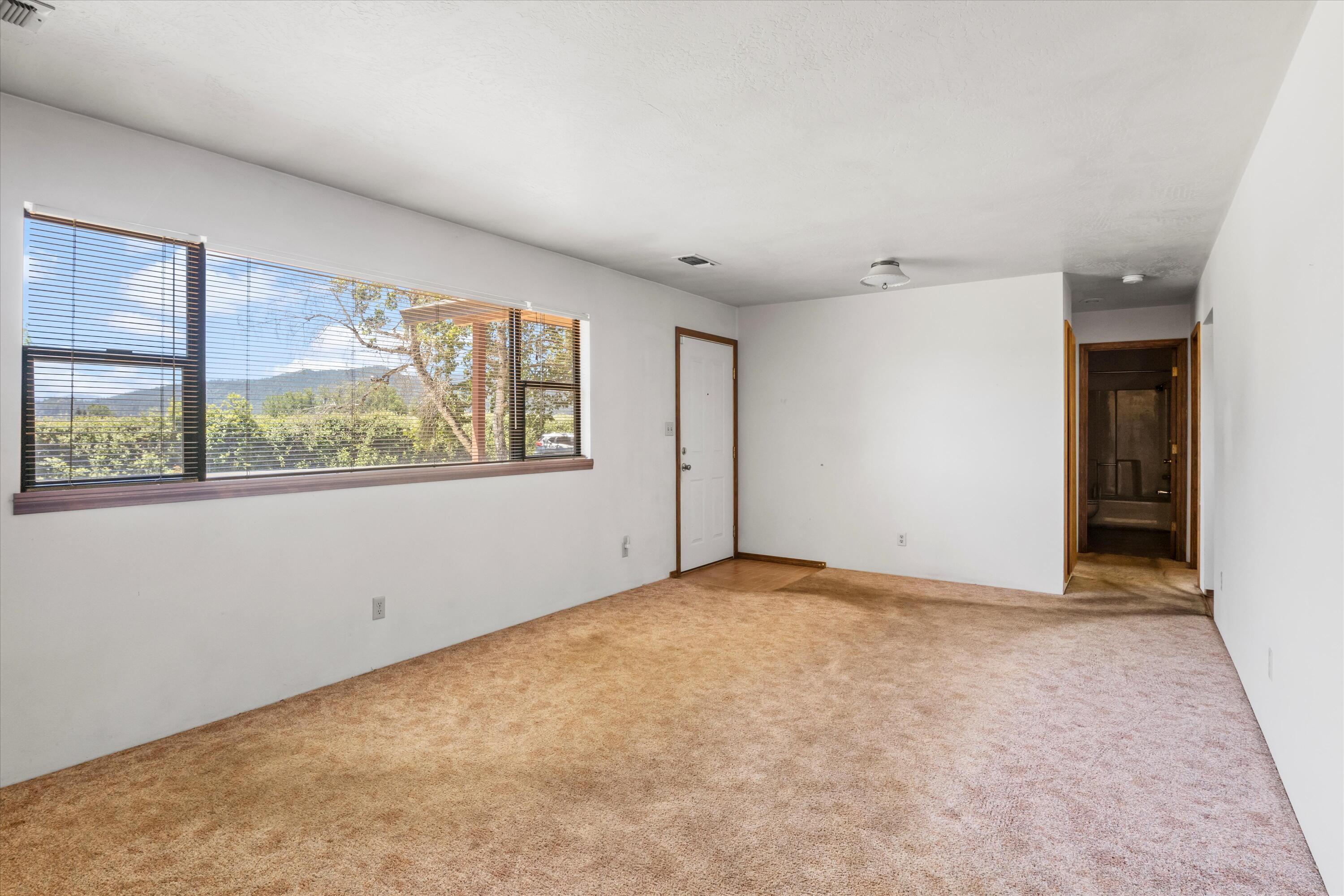 2908 Willow Springs Road Central Point, OR 97502 - Photo 12 of 34 14-IMG_5699