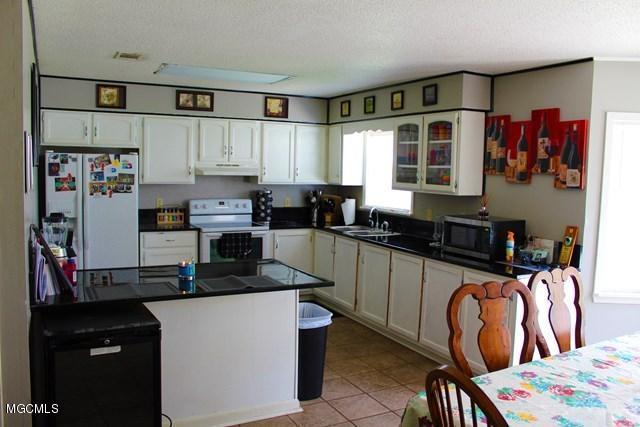 2 Hundley Road Carriere, MS 39426 - Photo 4 of 17 169400_3