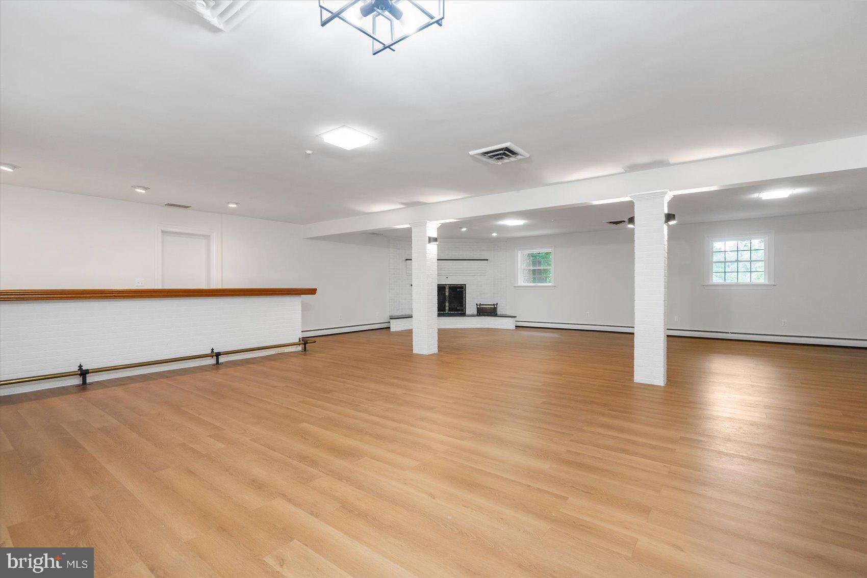 8105 Anita Road Baltimore, MD 21208 - Photo 38 of 77 Gallery Image 38