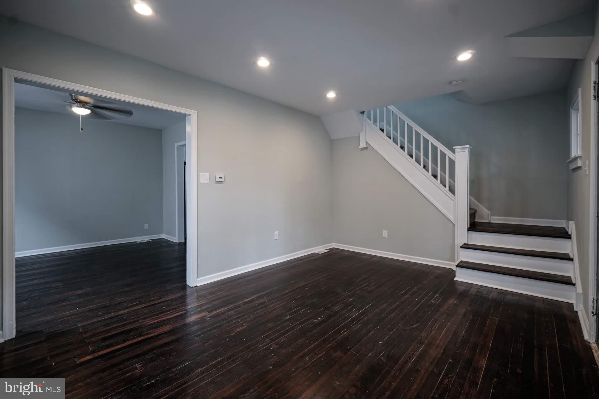 11 West Elbon Road Brookhaven, PA 19015 - Photo 5 of 29 Living room
