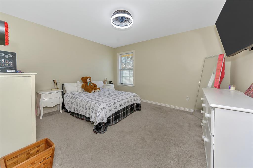 203 North Church Street Blue Ridge, TX 75424 - Photo 7 of 18 a living room with furniture and a flat screen tv