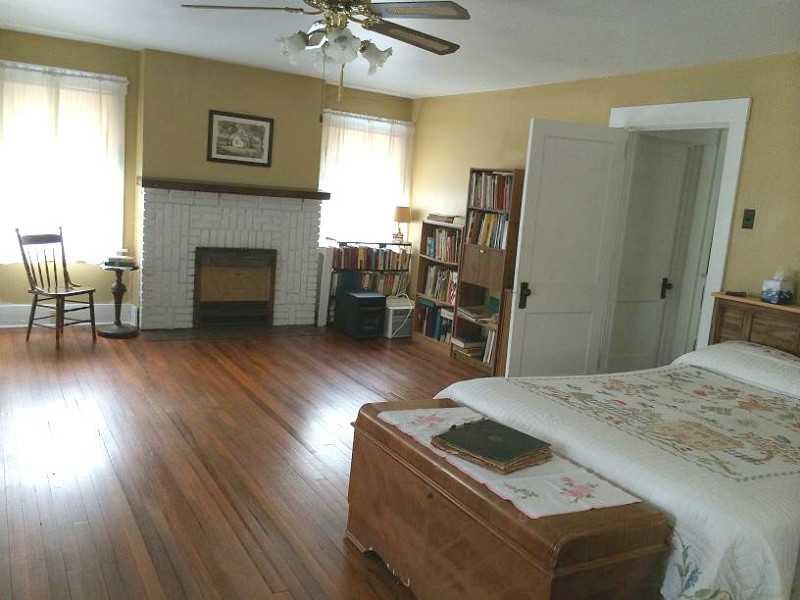2084 Mercer Road New Brighton, PA 15066 - Photo 12 of 23 Master Bedroom.