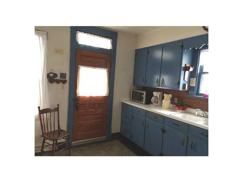 2084 Mercer Road New Brighton, PA 15066 - Photo 7 of 23 Kitchen.