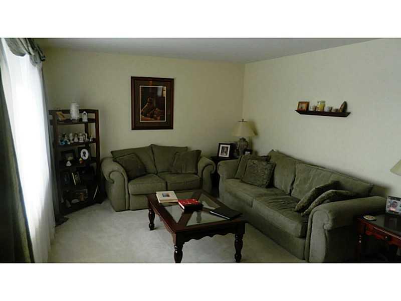 8340 Thompson Road Indianapolis, IN 46239 - Photo 3 of 23 Gallery Image 3