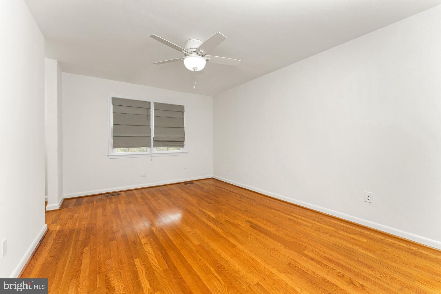 1808 Golf View Court Reston, VA 20190 - Photo 16 of 36 Gallery Image 16