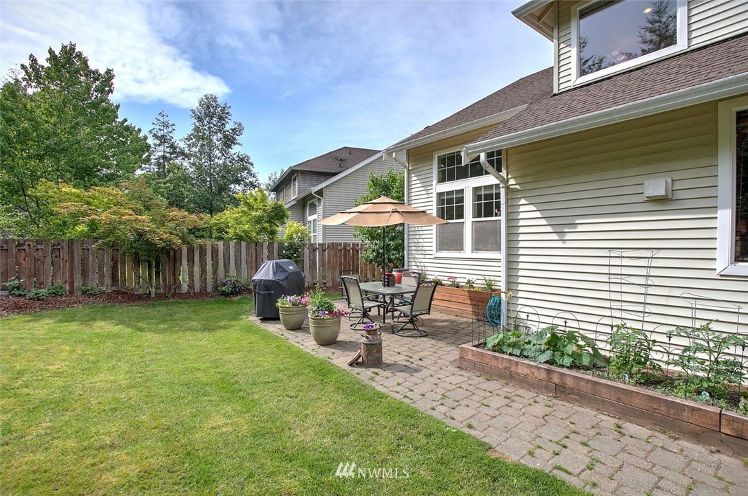 27917 Maple Ridge Way Southeast Maple Valley, WA 98038 - Photo 23 of 25 Gallery Image 23
