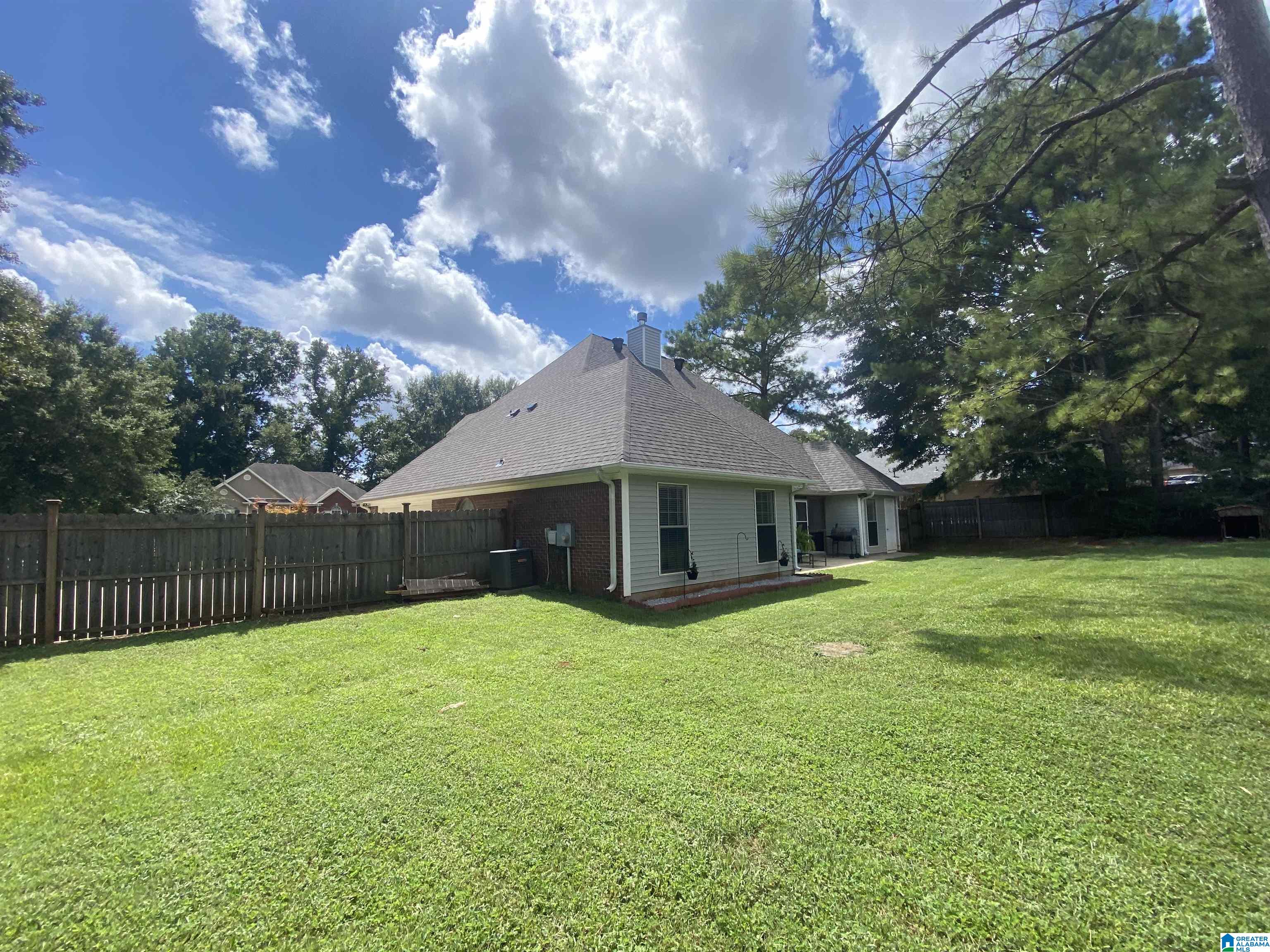 131 Chinaberry Lane Alabaster, AL 35114 - Photo 8 of 28